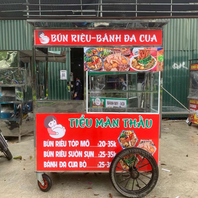 chọn tủ kính bán đồ ăn vặt