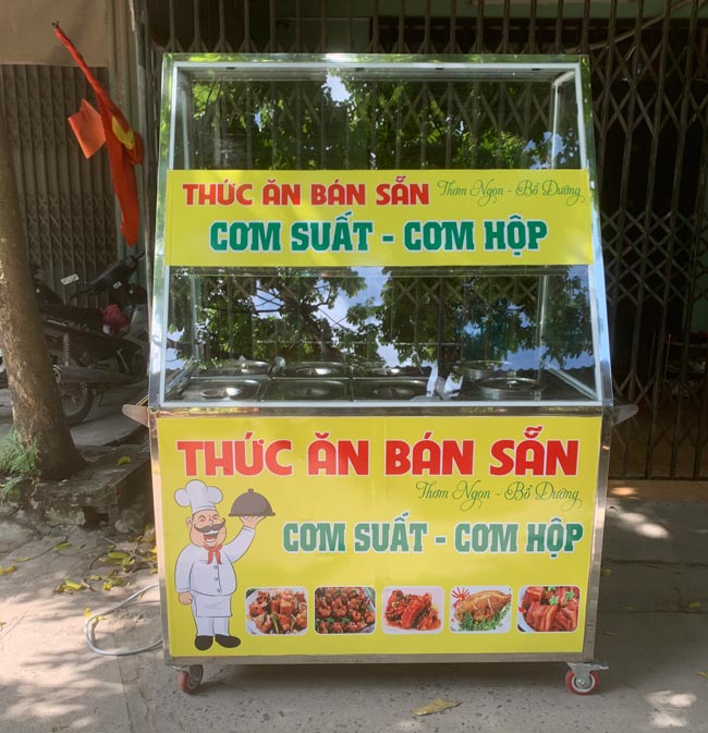 tủ kính bán cơm