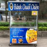 Xe bán chuối chiên