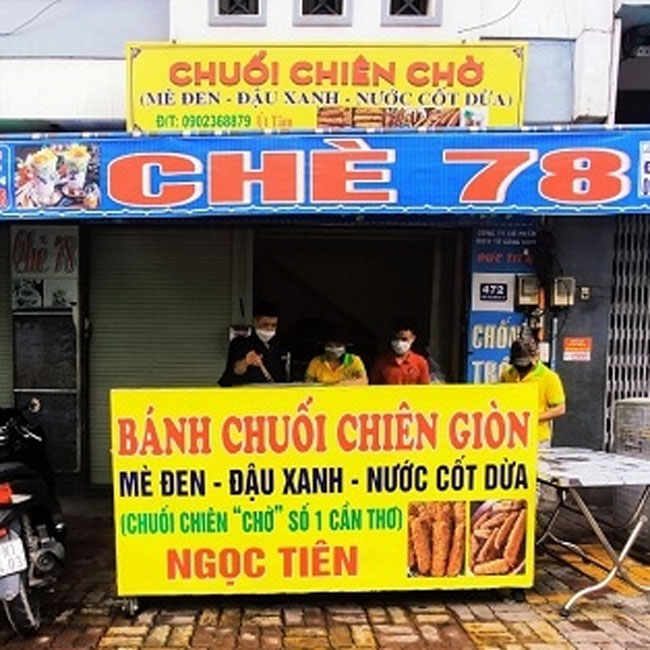 Xe bán chuối chiên