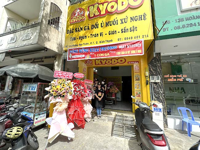 Tiệm gà ủ muối Kyodo 